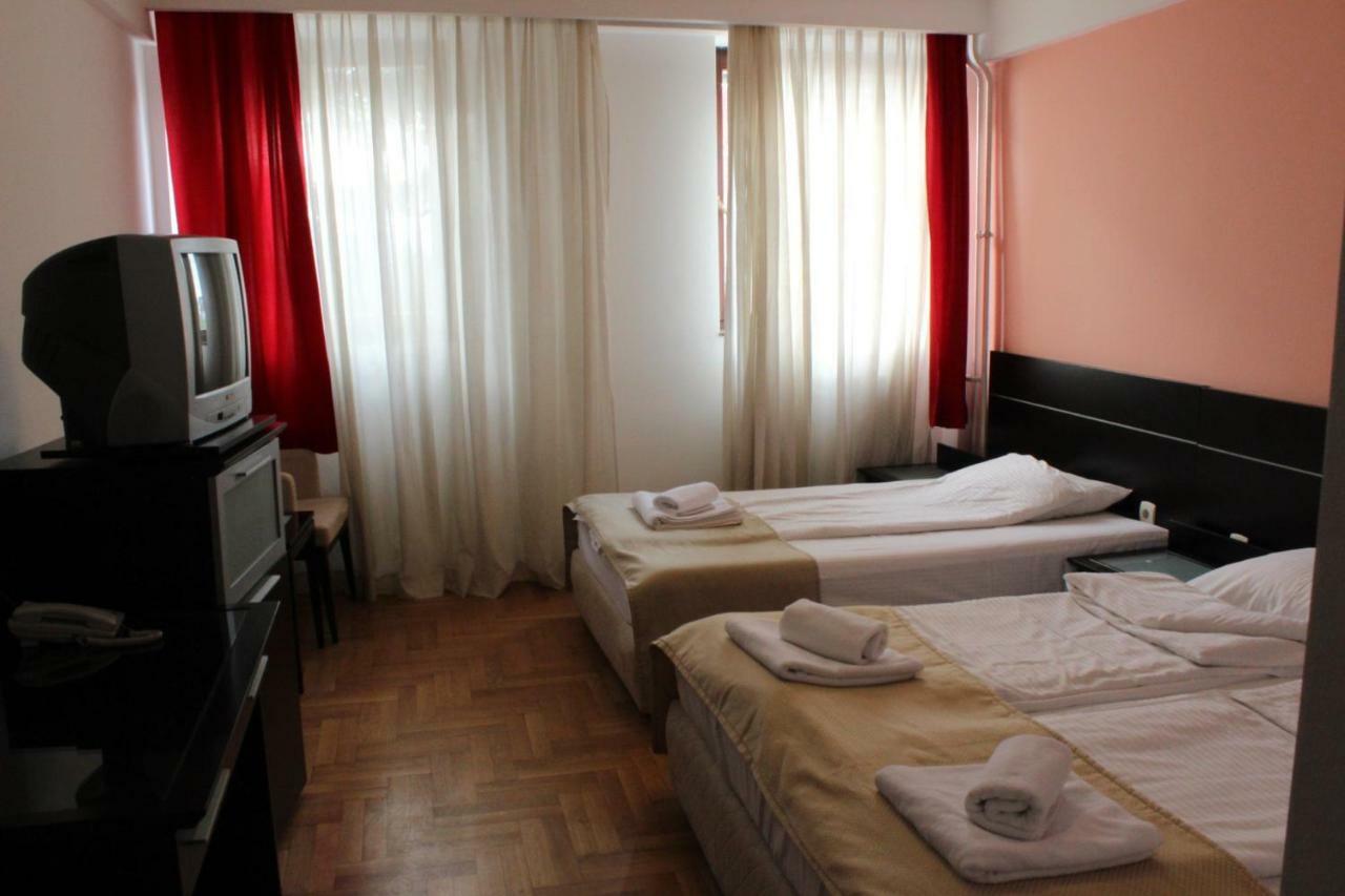Hotel Beograd - Yu Lukavica Dış mekan fotoğraf