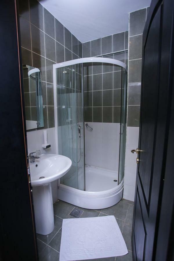 Hotel Beograd - Yu Lukavica Dış mekan fotoğraf