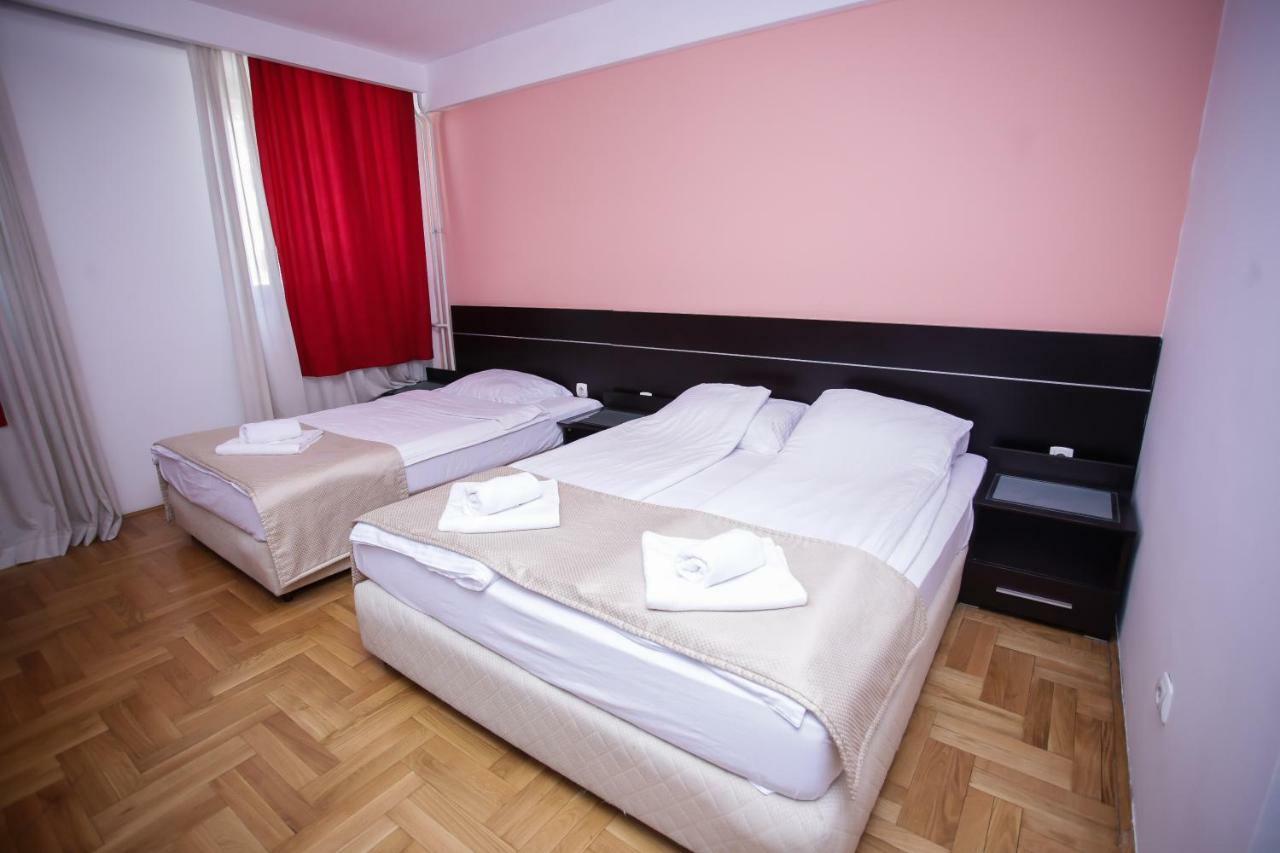 Hotel Beograd - Yu Lukavica Dış mekan fotoğraf