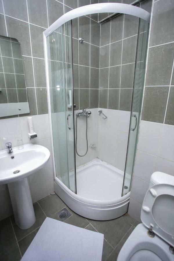 Hotel Beograd - Yu Lukavica Dış mekan fotoğraf